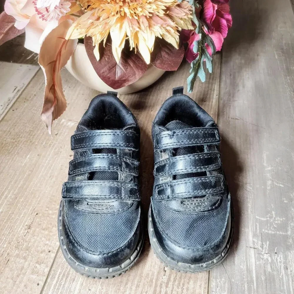 OshKosh B'gosh Black Jasper Size 7 Toddler Boy Sneakers Casual Shoes EUC